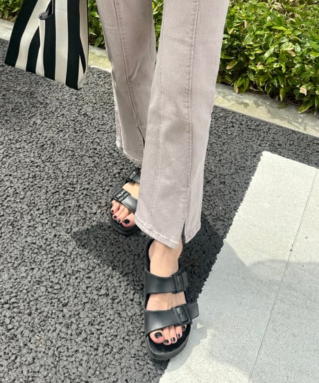 センタースリットデニムパンツ(べージュ)