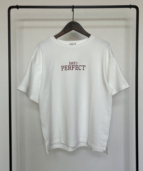 シンプルロゴtシャツ(ホワイト)