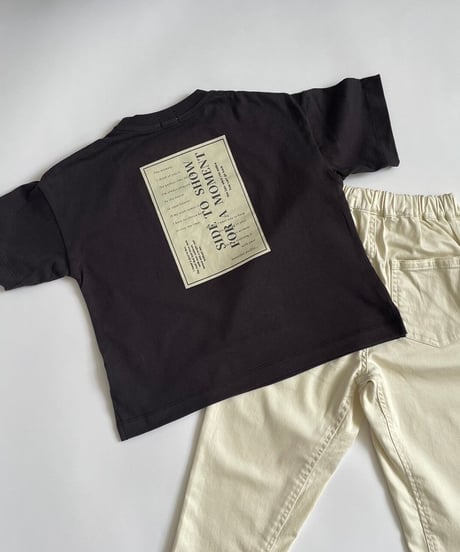 【kids】バックプリントブラックtシャツ(110〜150)