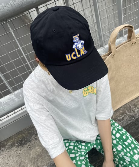 UCLAロゴ刺繍キャップ（ブラック）