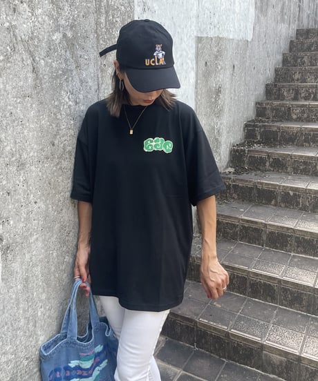 UCLAロゴ刺繍キャップ（ブラック）