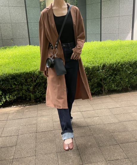 シンプルロングシャツ