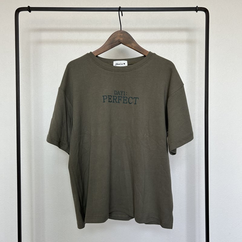 シンプルロゴtシャツ(カーキ) | COPINE