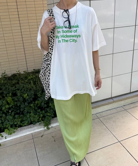 発泡ロゴプリントビッグtシャツ (オフホワイト)