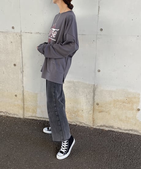 カットオフブラックストレートデニムパンツ