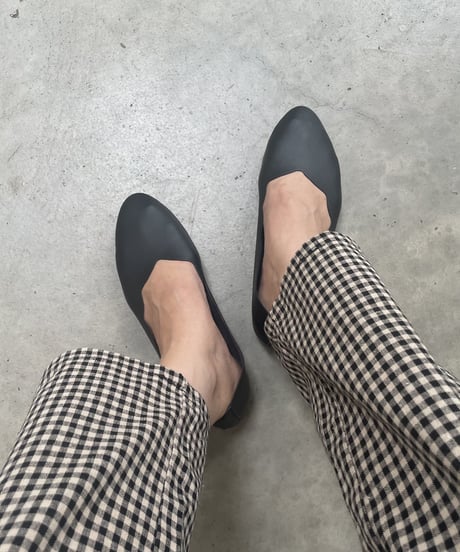 【フラワーカットフラットシューズ(4color/4size）