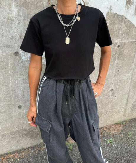 シンプルショート丈Tシャツ(ブラック)