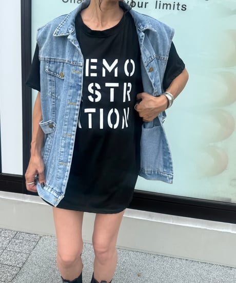 フロントロゴプリントTシャツ(ブラック)