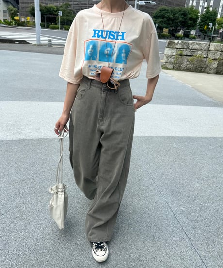 カーブデニムパンツ(ベージュ)
