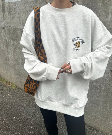フロントバックTIGER刺繍スウェット(キナリ)