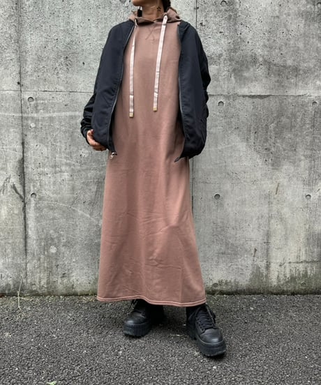 パーカーロングワンピース