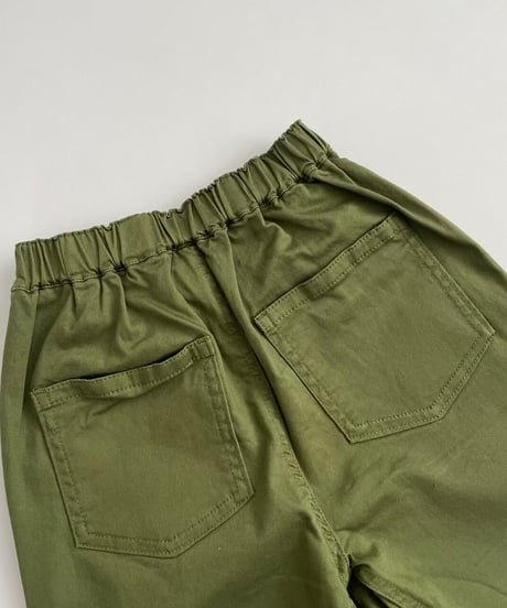 【kids】ストレッチ入り！ウエストゴムツイルテーパードパンツ・カーキ(110~150)