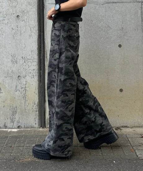 迷彩ハイウエストワイドデニムパンツ
