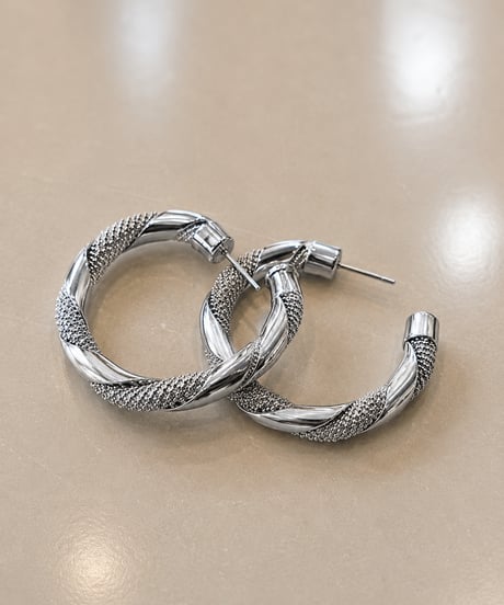 ツイストフープピアス(2color)
