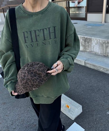スノーウォッシュ加工ロゴスウェット(カーキ)