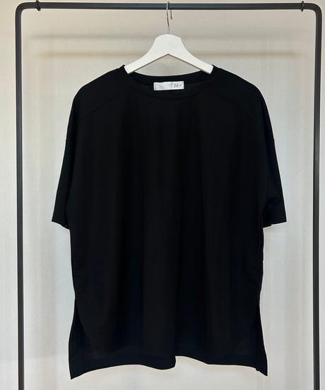 接触冷感サイドスリットゆるTシャツ(ブラック)