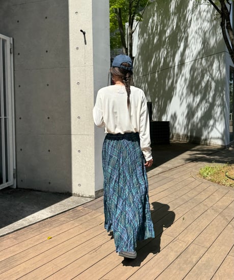 袖ワンポイント刺繍シアーベロアロンT(アイボリー)