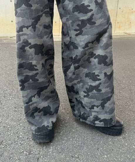迷彩ハイウエストワイドデニムパンツ