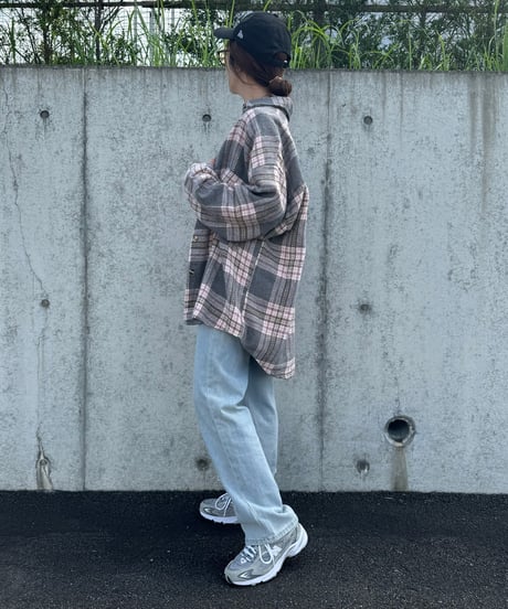 ハイウエストダメージデニムパンツ