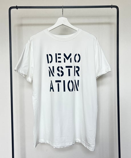 フロントロゴプリントTシャツ(ホワイト)