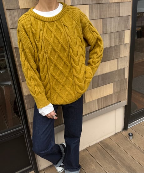ケーブル編みゆるニット(マスタード）