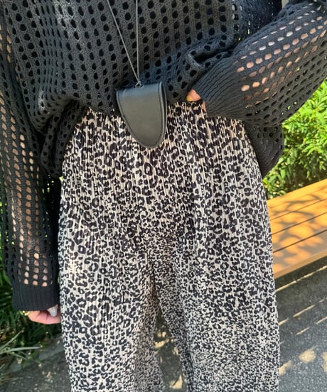レオパード柄プリーツパンツ(キャメル)