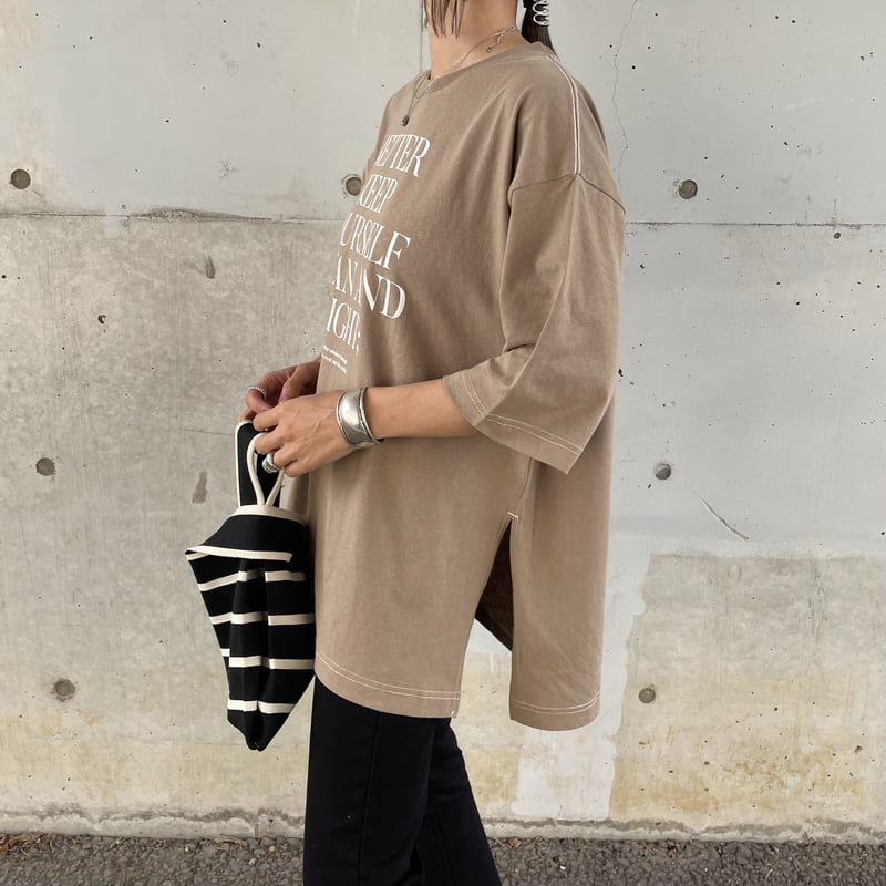 オーバーサイズロゴプリントTシャツ(ベージュ) | COPINE