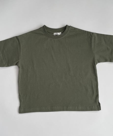 【kids】バック英字ロゴプリントtシャツ(110〜150)