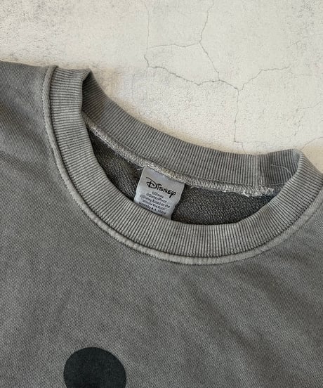 袖パッチミッキーマウスピグメントスウェット(チャコール)