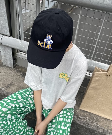 UCLAロゴ刺繍キャップ（ブラック）