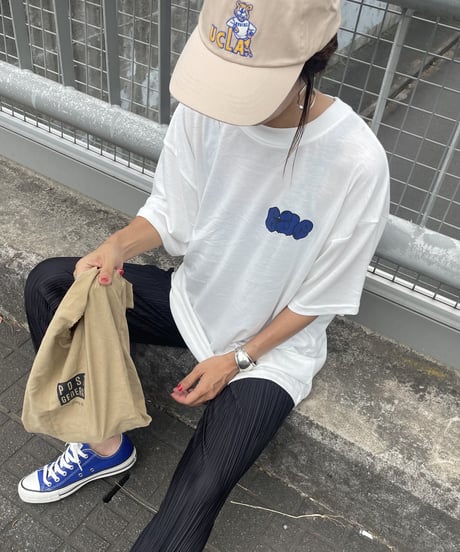 UCLAロゴ刺繍キャップ（ベージュ）