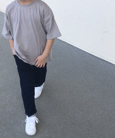 【kids】バックプリントグレージュtシャツ(110〜150)