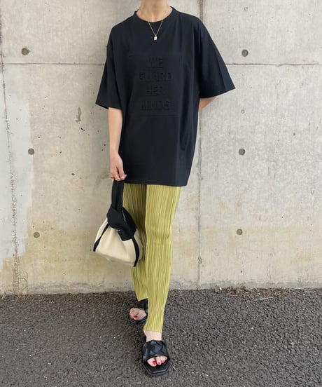 スクエアトゥ編み込みデザインフラットサンダル（2color/2size）