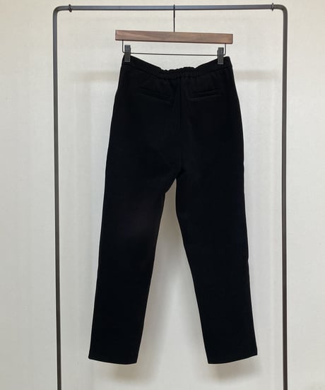 スエードパンツ
