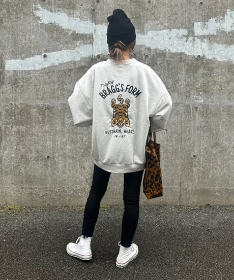 フロントバックTIGER刺繍スウェット(キナリ)
