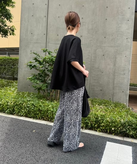 レオパード柄プリーツパンツ(ブラック)