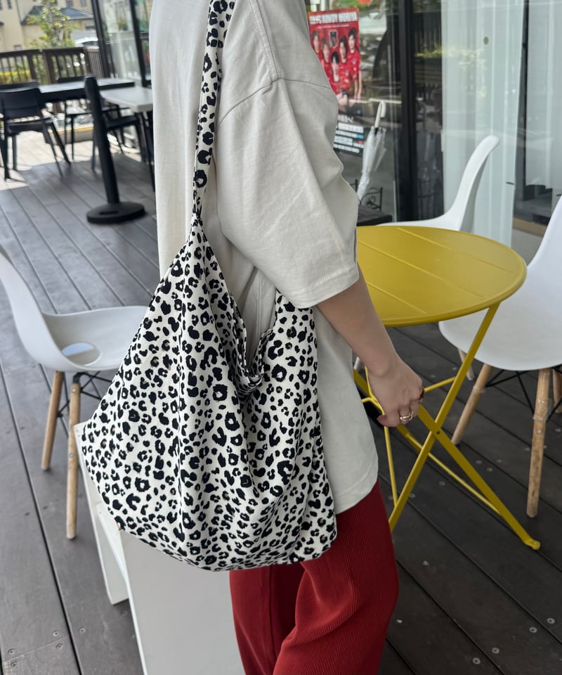 レオパード柄ショルダーバッグ(アイボリー) | COPINE