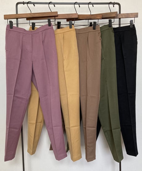 【OUTLET】美シルエット！テーパードカラーパンツ(カーキM)