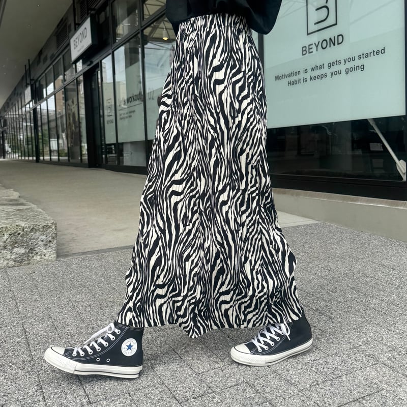 セオリー　ゼブラ柄スカート ひんやり！リーフゼブラ柄レースアップマーメイドロングスカート