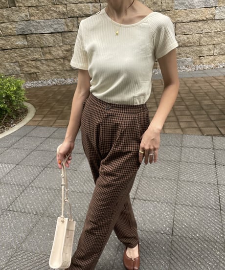 【OUTLET】シンプルリブTシャツ(アイボリー)