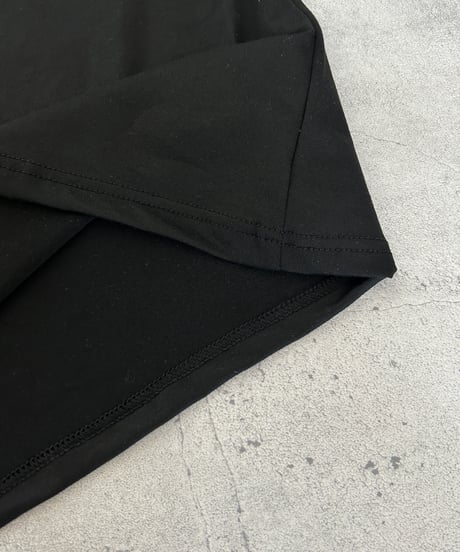 ロールアップフレンチスリーブロゴTシャツ(ブラック)
