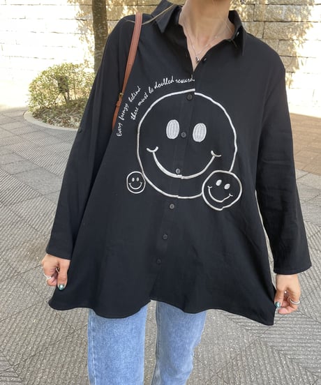 刺繍ニコちゃんオーバーサイズシャツ(ブラック）