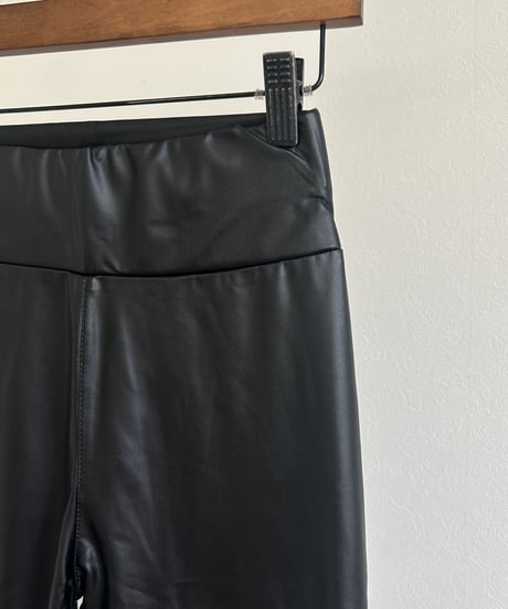 フェイクレザーレギンス（2size）