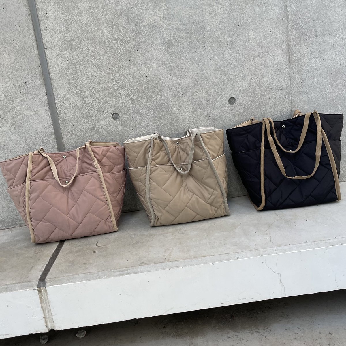 美品 c2h4 トートバッグ キルティング ブラック ハンドバッグ ビジネス 美品 c2h4 トートバッグ キルティング ブラック ハンドバッグ ビジネス