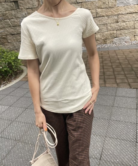【OUTLET】シンプルリブTシャツ(アイボリー)