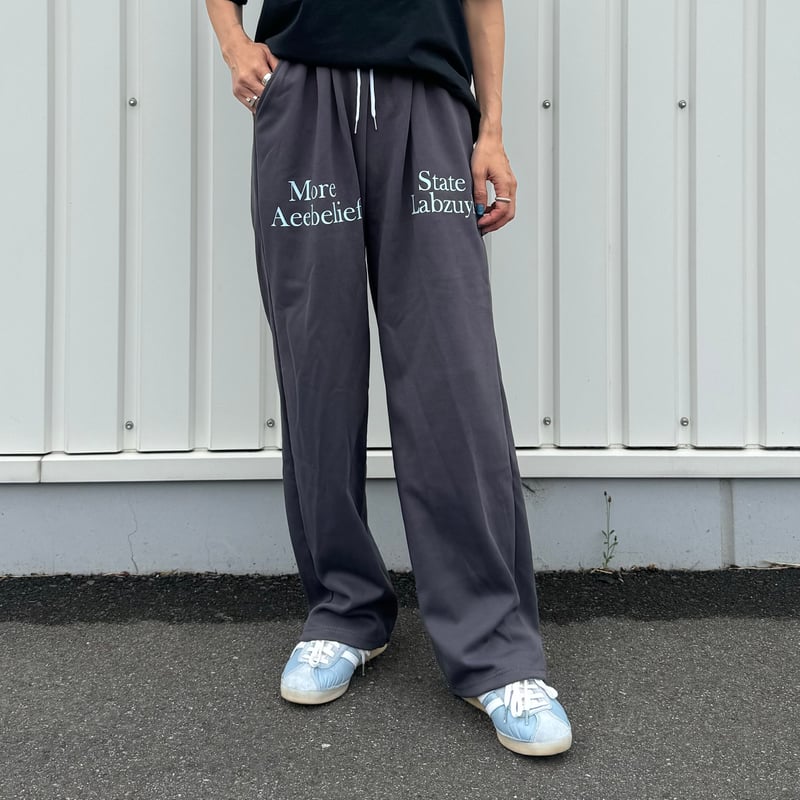 ロゴプリントスウェットパンツ(チャコールグレー) | COPINE