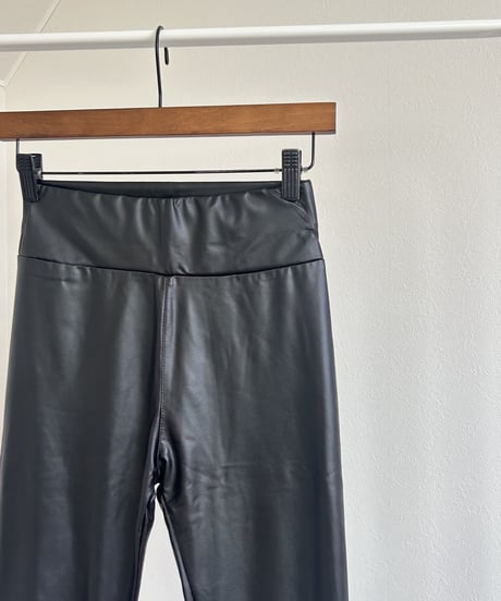 フェイクレザーレギンス（2size）