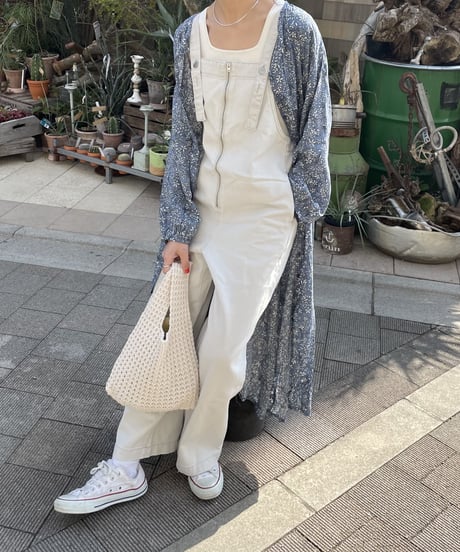 ウエストギャザー小花柄ガウンワンピース（ブルー）