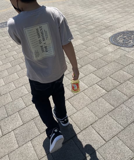 【kids】バックプリントグレージュtシャツ(110〜150)