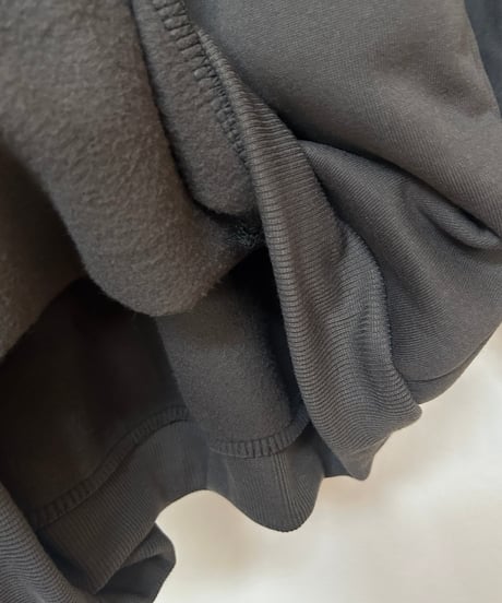 裏起毛カレッジロゴトレーナー(チャコール)